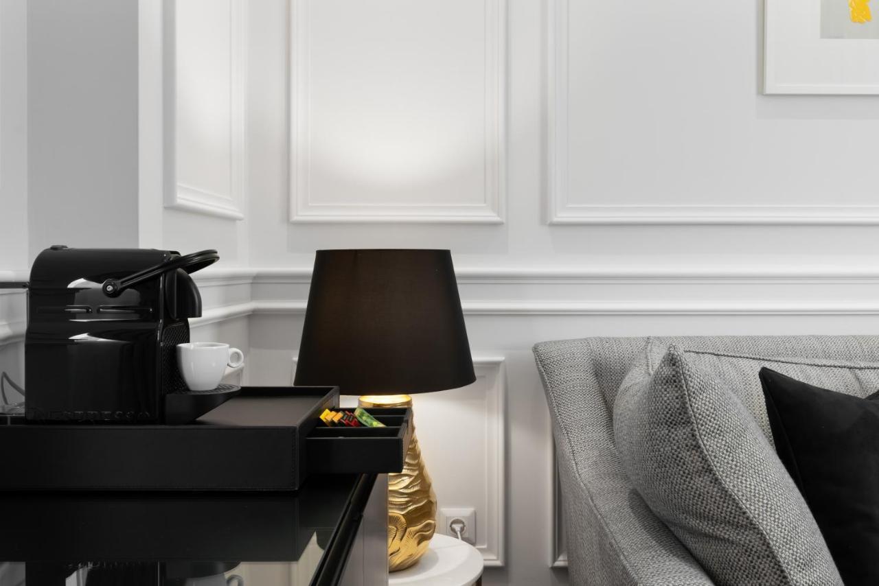 Praxitelous Luxury Suites Atenas Exterior foto